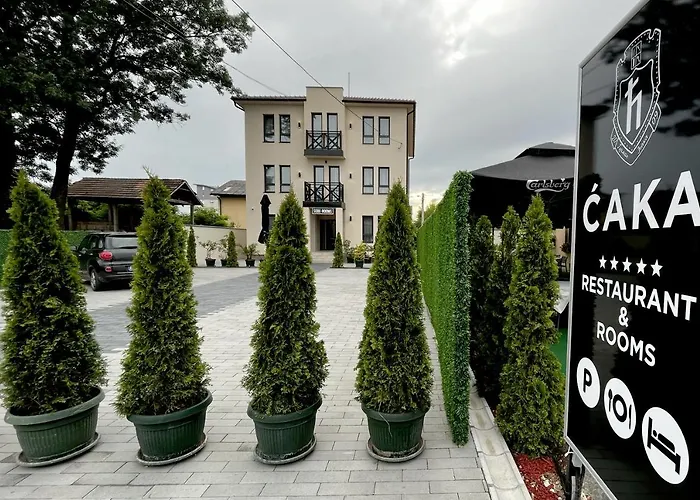 Caka Luxury Rooms & Restaurant