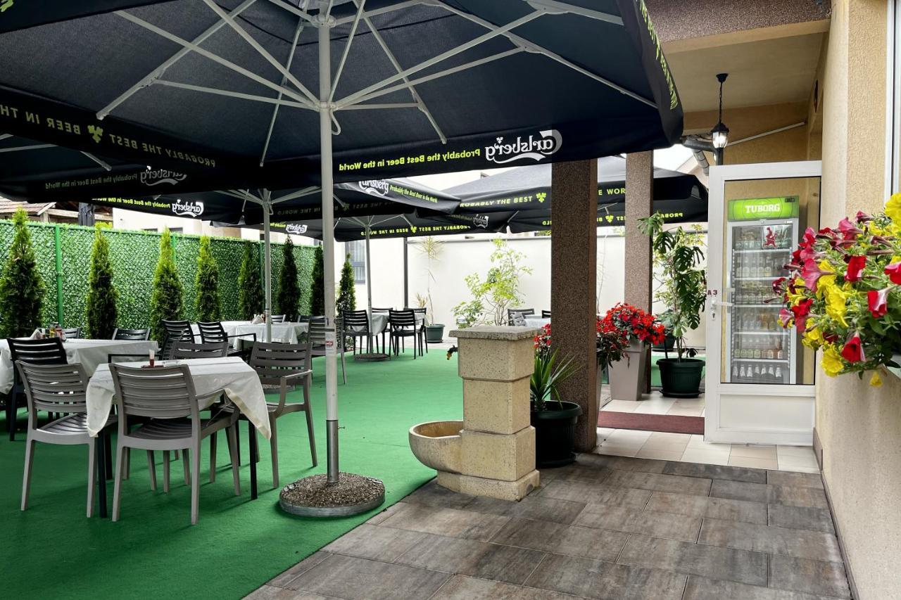 Caka Luxury & Restaurant Bed & Breakfast