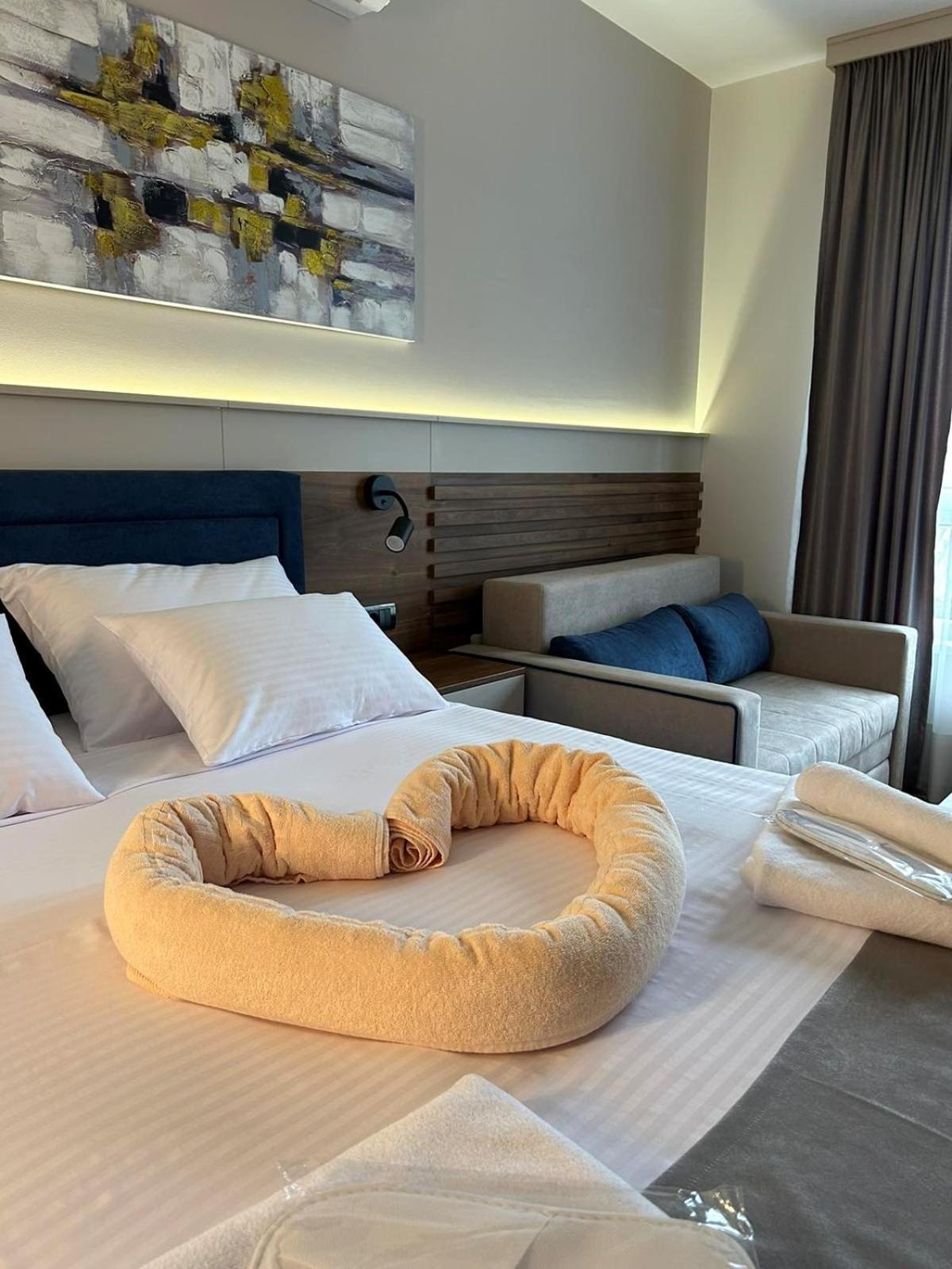 Caka Luxury & Restaurant Bed & Breakfast